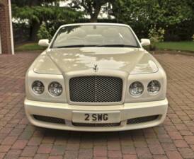 Image 4/50 of Bentley Azure (2009)