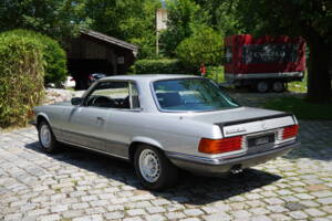 Image 14/27 of Mercedes-Benz 500 SLC (1980)