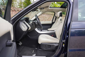 Image 10/50 of Land Rover Range Rover Sport P400e PHEV (2020)