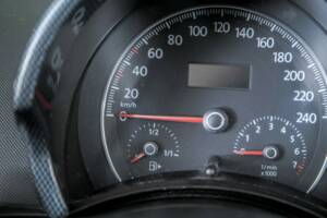 Image 20/50 de Volkswagen New Beetle 2.0 (2006)