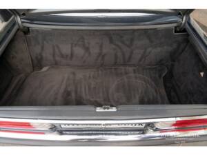 Image 31/32 de Mercedes-Benz 300 SL (1988)