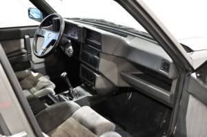 Bild 29/34 von Alfa Romeo 75 2.0 Twin Spark (1988)