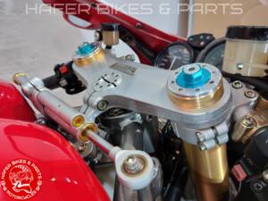 Immagine 21/40 di Ducati DUMMY (2002)