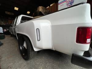 Bild 5/26 von Chevrolet K30 (1987)