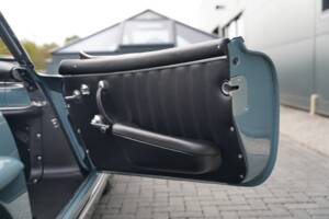 Image 8/43 of Mercedes-Benz 300 SL Roadster (1960)