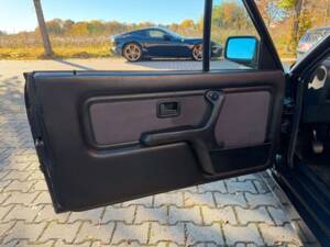 Bild 12/28 von BMW 320i (1988)