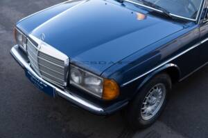 Bild 29/36 von Mercedes-Benz 280 TE (1981)