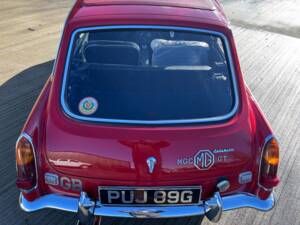 Afbeelding 9/39 van MG MGC GT (1969)