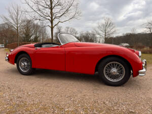 Image 9/77 de Jaguar XK 150 3.4 S OTS (1958)