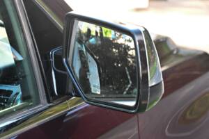 Image 47/50 of Chevrolet Suburban (2017)