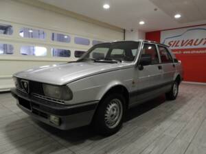 Bild 3/14 von Alfa Romeo Giulietta 2.0 Turbodiesel (1985)