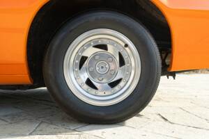 Image 18/50 of Chevrolet Camaro Z28 (1992)