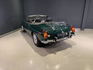 Afbeelding 2/54 van MG MGB (1973)