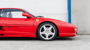 Image 16/83 of Ferrari F 355 Berlinetta (1996)