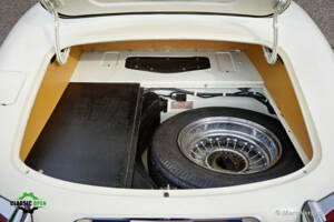 Image 58/65 de Jaguar E-Type 3.8 Flat Floor (1961)