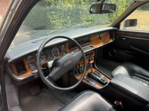 Imagen 2/8 de Daimler Double Six (1991)