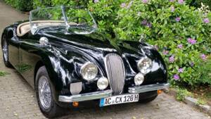 Image 6/6 of Jaguar XK 120 OTS (1952)