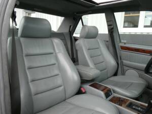 Image 14/21 of Mercedes-Benz 500 E (1992)