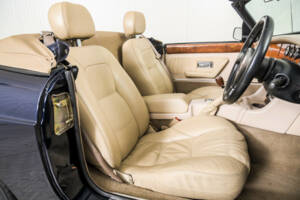 Bild 15/50 von MG RV8 (1993)