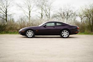 Image 12/42 of Jaguar XK8 4.0 (1999)