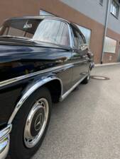 Image 4/15 of Mercedes-Benz 300 SE (1965)