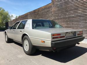 Image 7/28 of Aston Martin Lagonda (1986)