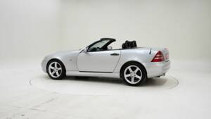 Image 4/15 de Mercedes-Benz SLK 230 Kompressor (1999)