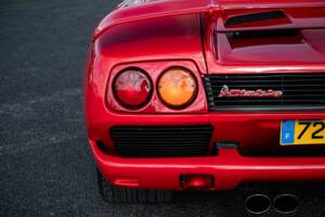 Image 42/48 of Lamborghini Diablo (1991)