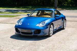 Bild 8/25 von Porsche 911 Turbo (2002)