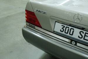Bild 20/50 von Mercedes-Benz 300 SE (1992)