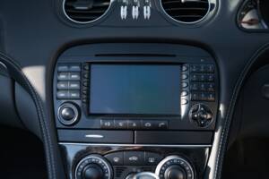 Image 6/51 of Mercedes-Benz SL 65 AMG (2007)