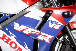 Immagine 28/45 di Honda VFR 400 R (1992)