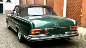 Image 6/15 of Mercedes-Benz 280 SE (1970)