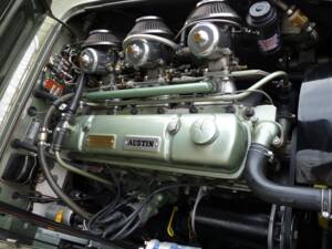 Image 32/32 of Austin-Healey 3000 Mk II (BT7) (1962)