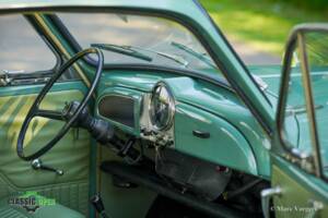 Image 13/34 de Morris Minor 1000 Traveller (1971)