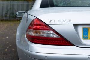 Image 12/41 of Mercedes-Benz SL 350 (2007)