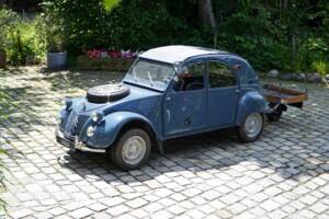 Image 5/43 of Citroën 2 CV Sahara 4x4 (1964)