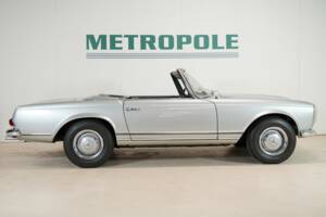 Bild 11/36 von Mercedes-Benz 230 SL (1966)