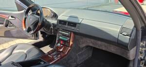 Image 64/100 of Mercedes-Benz SL 500 (1999)