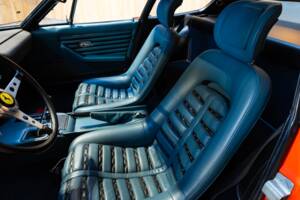 Image 38/74 of Ferrari 365 GTB/4 Daytona (1971)