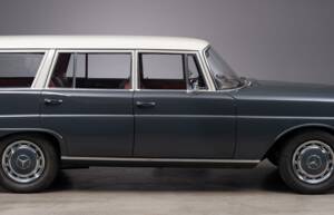 Bild 7/31 von Mercedes-Benz 230 S Universal (1967)