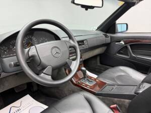 Bild 17/27 von Mercedes-Benz SL 320 (1997)