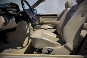 Bild 55/79 von Mercedes-Benz E 220 (1996)