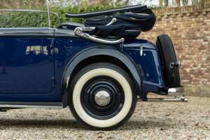 Image 25/50 of Mercedes-Benz 230 Cabriolet A (1939)