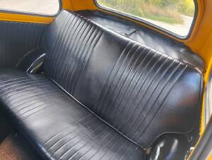 Image 23/33 of FIAT 500 L (1970)