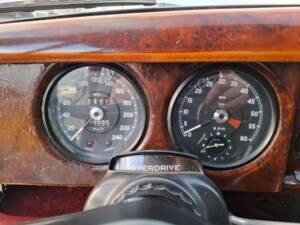 Image 28/68 de Jaguar Type S 3.4 (1964)