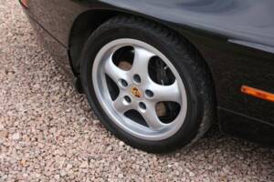 Bild 34/50 von Porsche 928 GTS (1995)