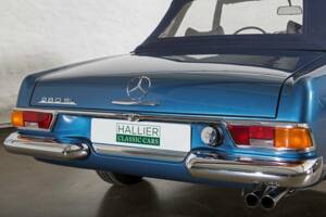 Image 12/20 de Mercedes-Benz 280 SL (1969)