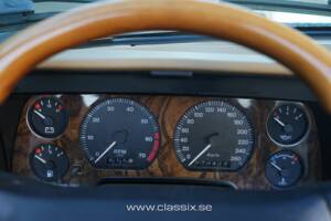 Afbeelding 18/22 van Jaguar XJS 4.0 Celebration (1996)