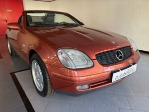 Imagen 2/15 de Mercedes-Benz SLK 230 Kompressor (1999)